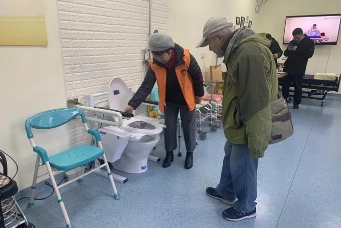 康復(fù)輔助器具