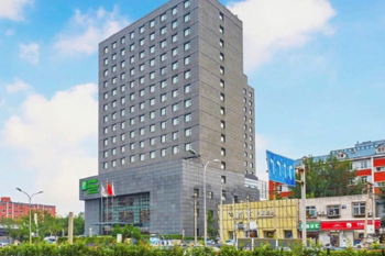 Beijing Deshengmen Huayu Holiday Inn