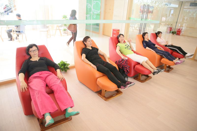 垂直律動沙發(fā)-