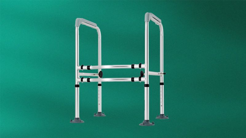 Can lift toilet armrest-