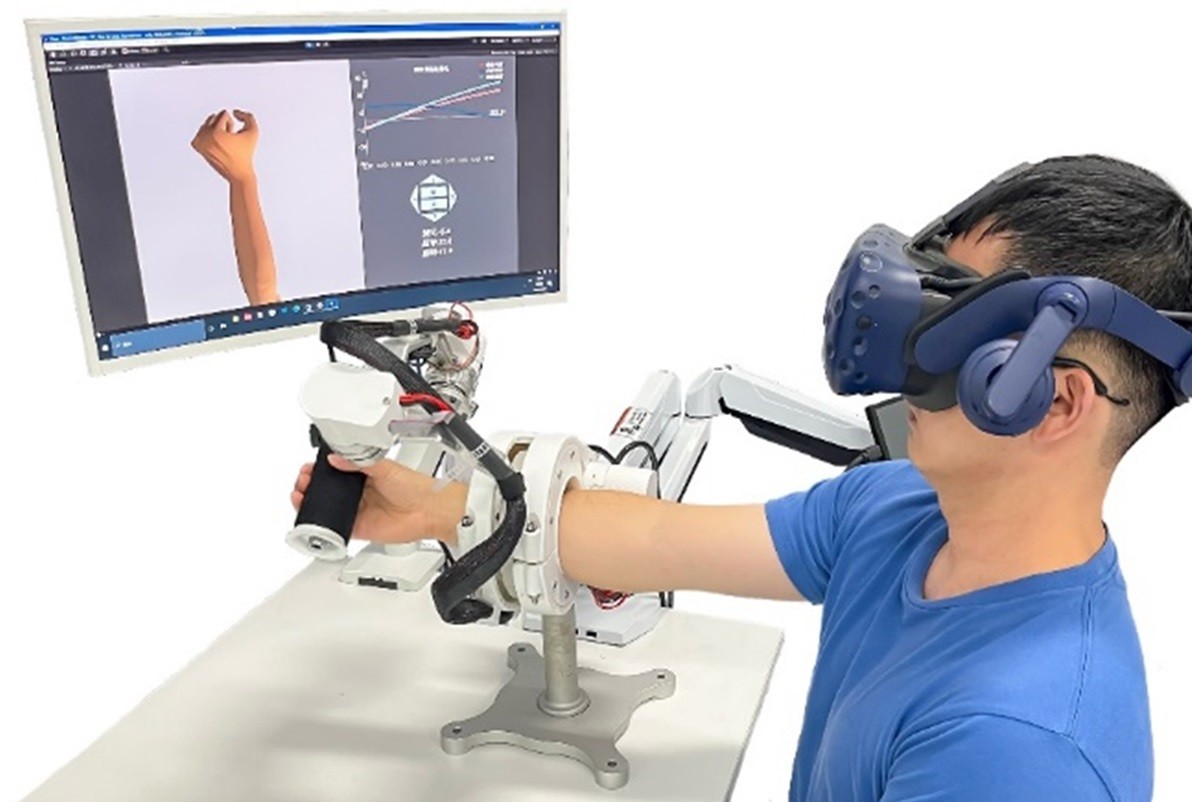 多感覺(jué)刺激與精準(zhǔn)調(diào)控上肢康復(fù)機(jī)器人